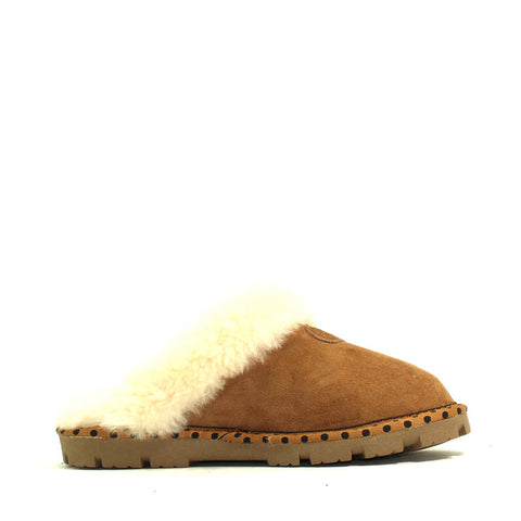 Spotted Sheepskin Wool Scuff - Chestnut
